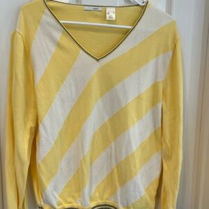 Liz Golf Yellow and White V-Neck Sweater Large